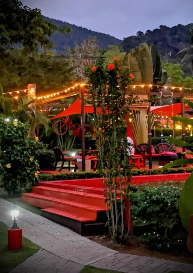 Red Moon Hideaway Otel Koh Chang Dış mekan fotoğraf