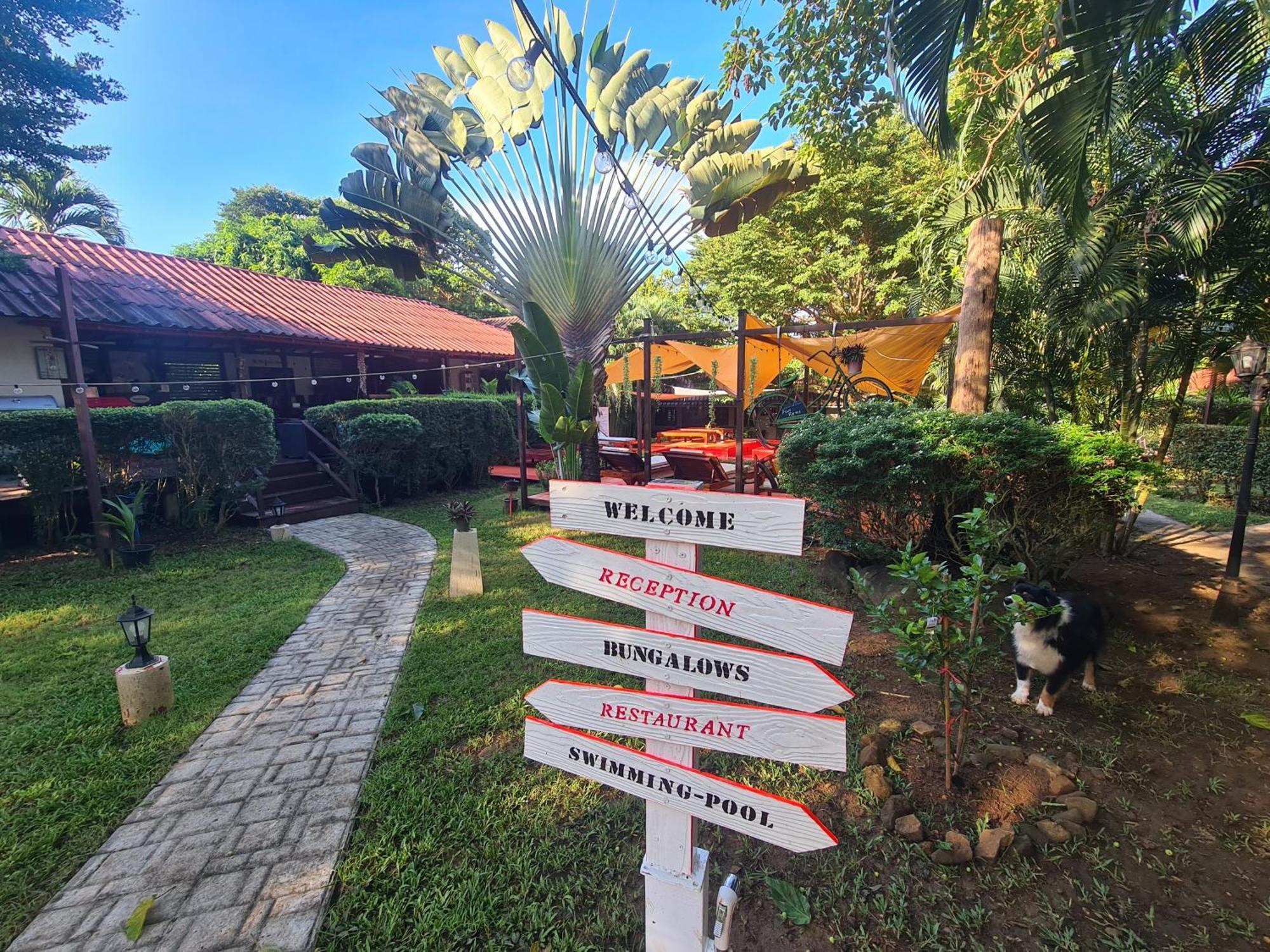 Red Moon Hideaway Otel Koh Chang Dış mekan fotoğraf
