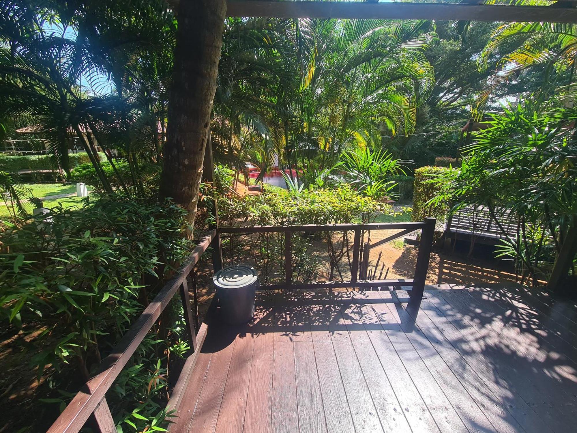 Red Moon Hideaway Otel Koh Chang Dış mekan fotoğraf