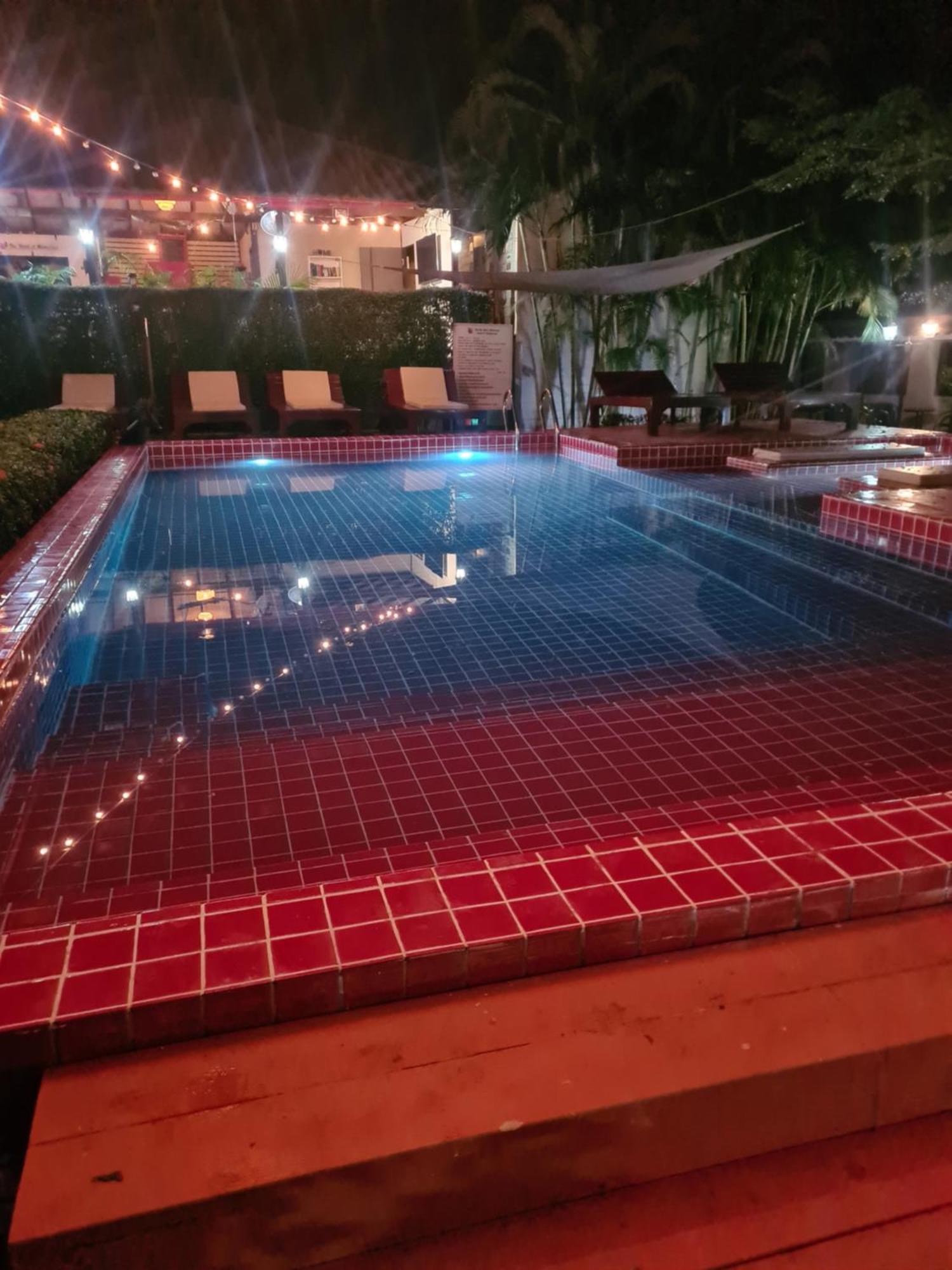 Red Moon Hideaway Otel Koh Chang Dış mekan fotoğraf